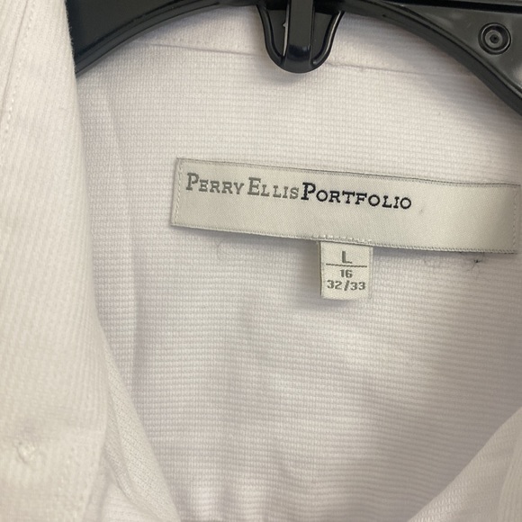 Perry Ellis Portfolio - Picture 2 of 3